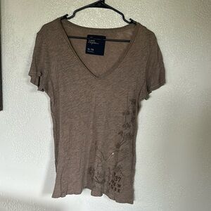 American Eagle V-Neck Women’s XL